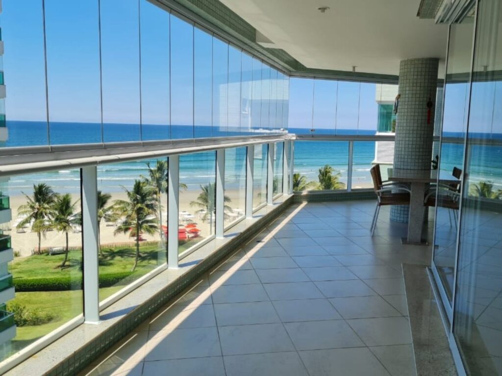 fechamento de sacada com vidro Riviera de São Lourenço 3
